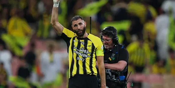 كريم بنزيما  بحدد الطريق الذي سيسلكه بعد الاعتزال